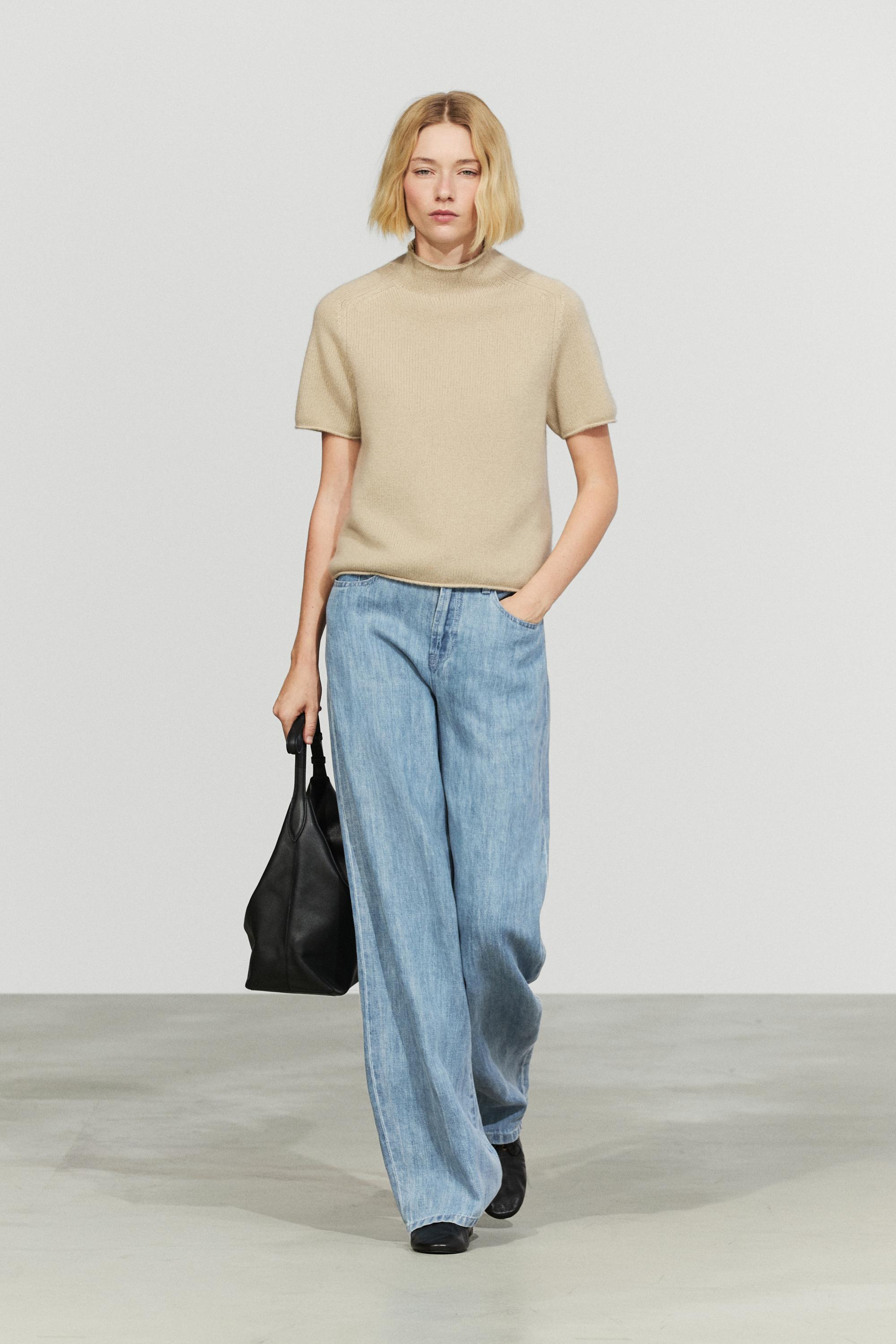 100% Cashmere Mock Turtleneck Sweater